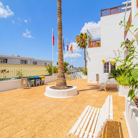 Vista Mar Apartamentos (Adults Only) Puerto del Carmen  Exteriör bild